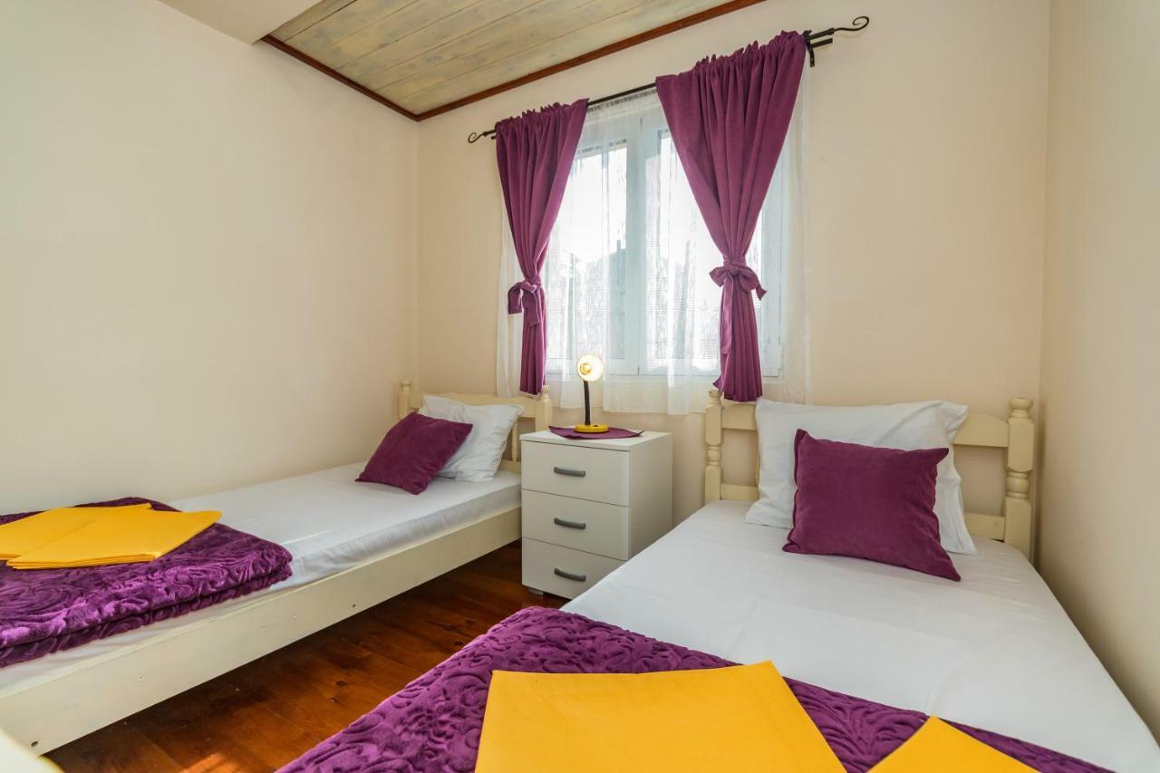 Guest House Luna Virpazar Exteriér fotografie