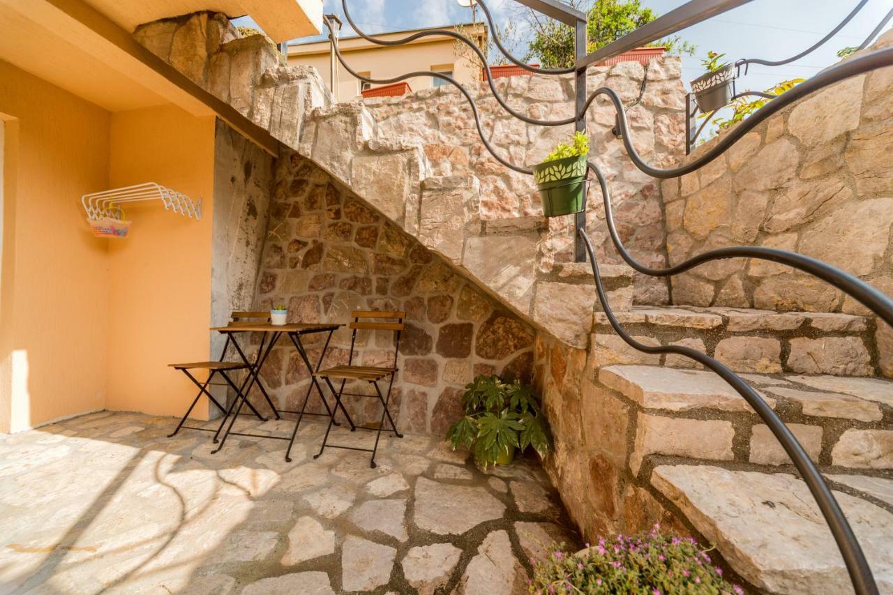 Guest House Luna Virpazar Exteriér fotografie