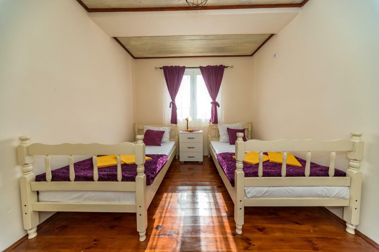 Guest House Luna Virpazar Exteriér fotografie