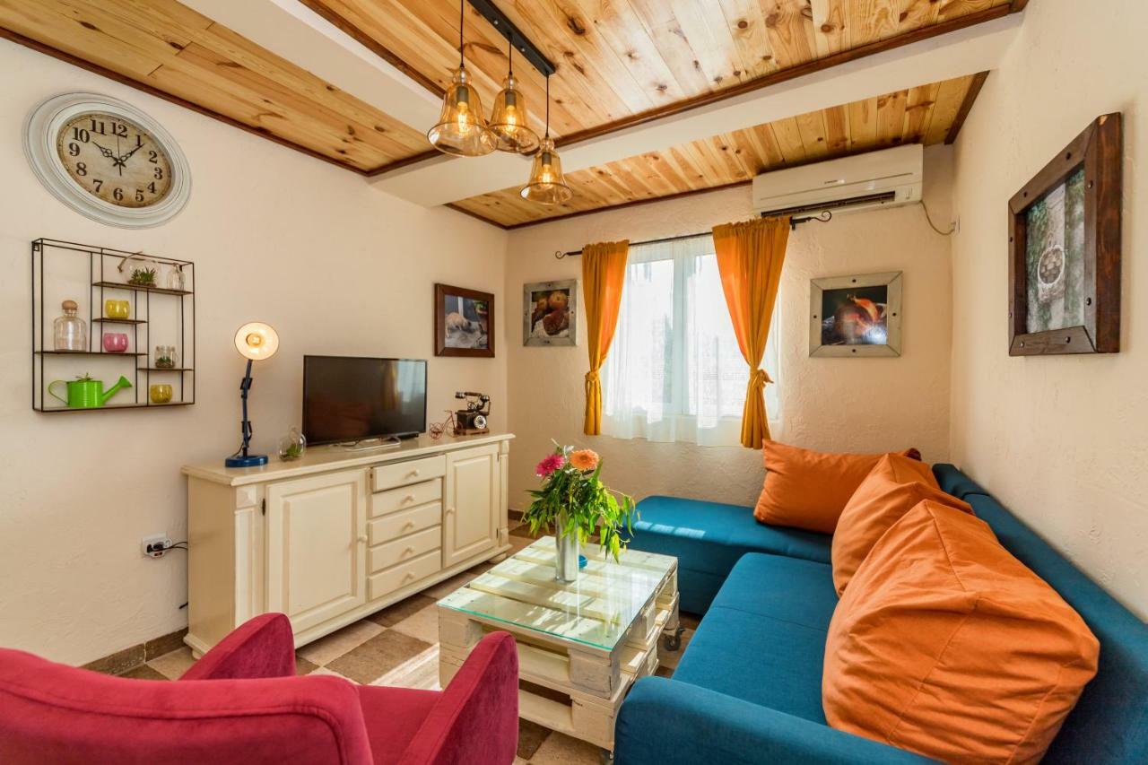 Guest House Luna Virpazar Exteriér fotografie