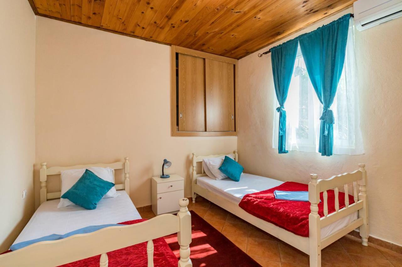Guest House Luna Virpazar Exteriér fotografie